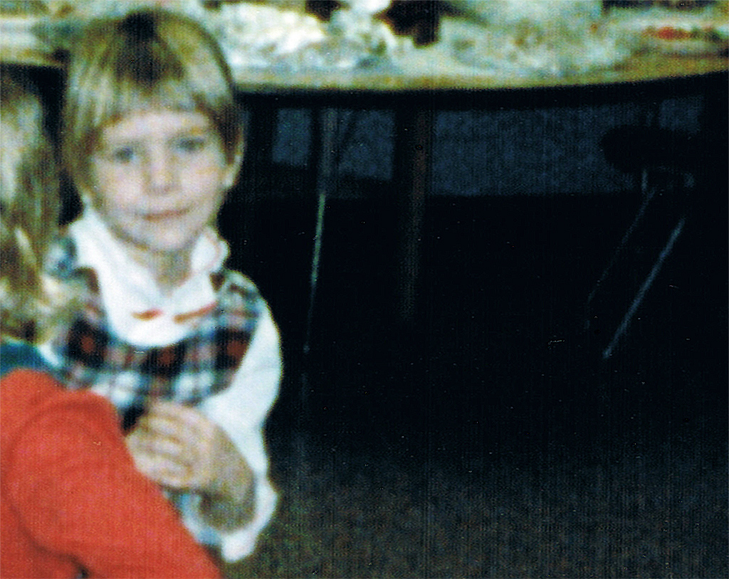 1986-12 Brianny CapeClassroom photoDec1986 noNeg cut